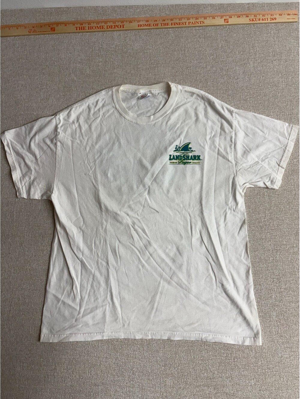 Hanes Heavyweight Mens XL White LandShark Lager Grand Slam Fishing T-Shirt